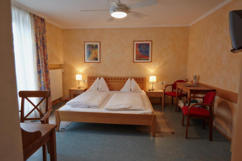 Hotel Restaurant Itzlinger Hof Salzburg Room photo