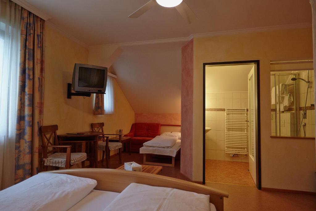 Hotel Restaurant Itzlinger Hof Salzburg Room photo